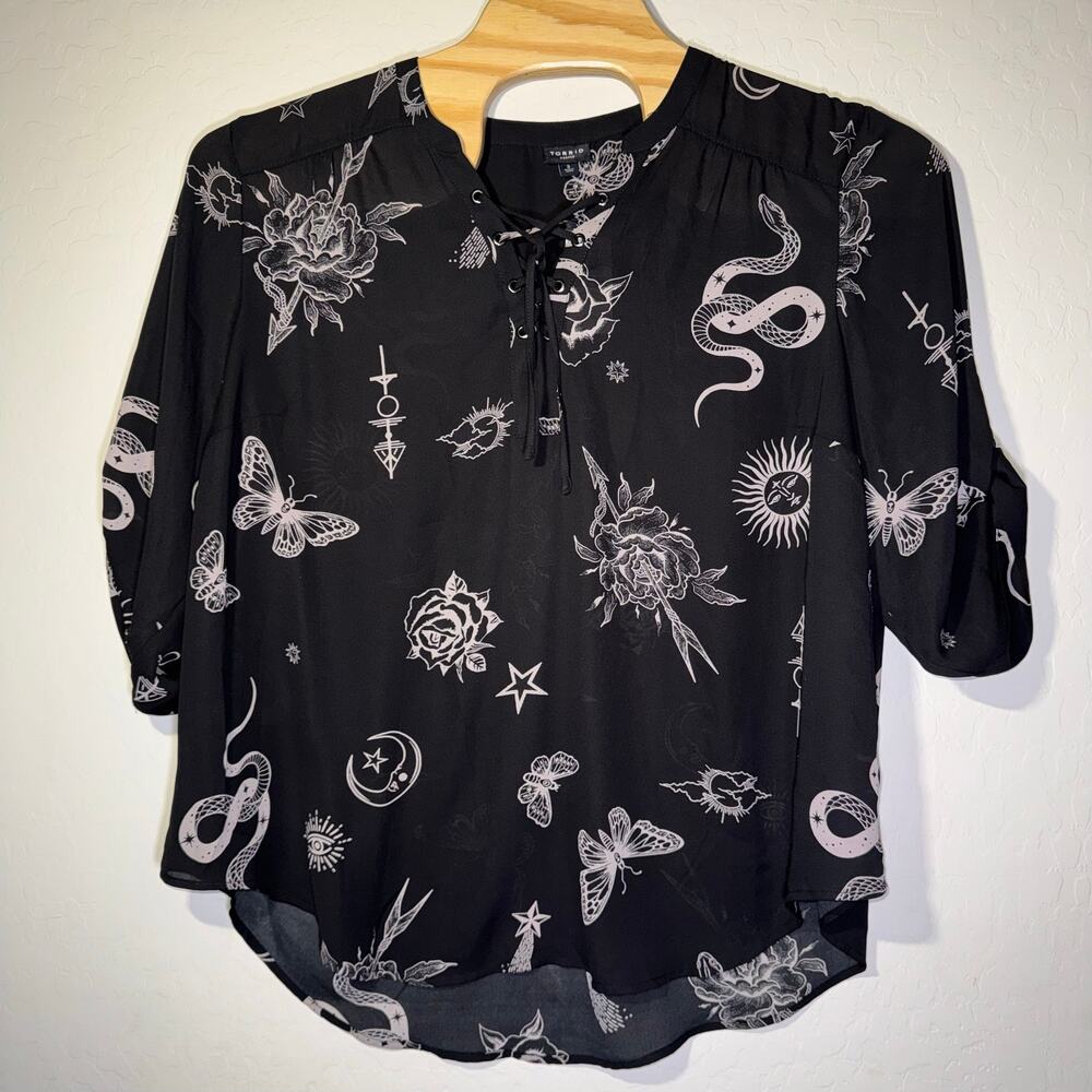 Torrid Women’s Lace Up Semi-sheer Blouse 3/4 Sleeve Lightweight Moto Goth 3X